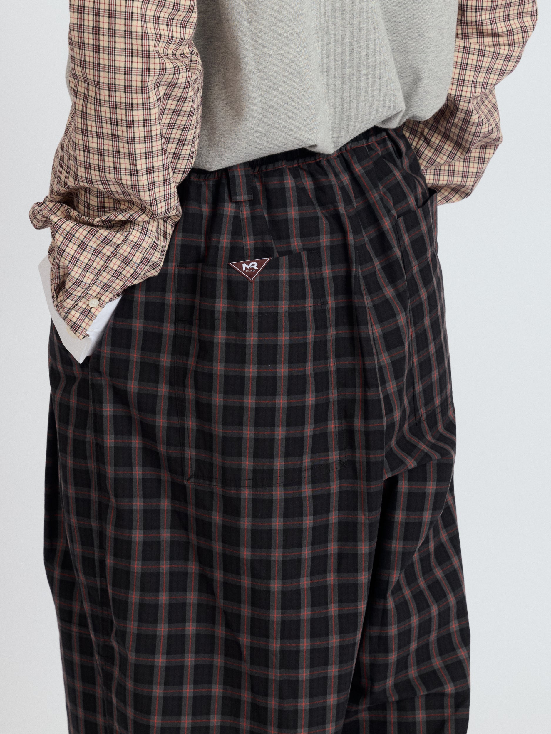 Checkered Drawstring Chino